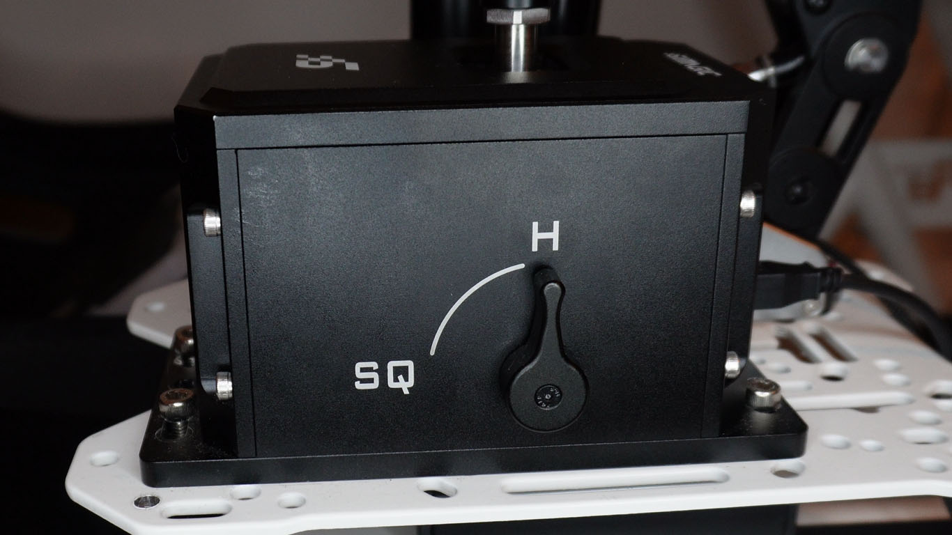 Switch du Simagic DS-8X pour passer du mode séquentiel au mode manuel