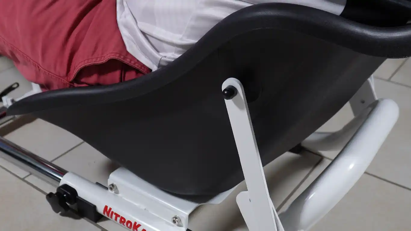 Nouvelles fixations latérales du siège de l'Oplite NitroKart 2
