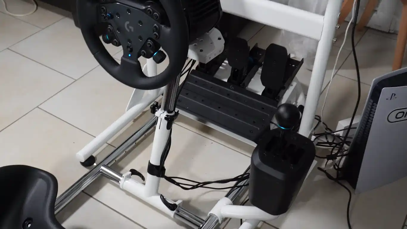 Support shifter du NitroKart 2 avec Logitech RS H Shifter