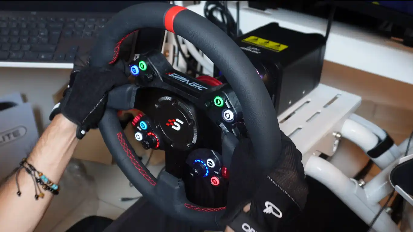 Volant Simagic Neo X-330R