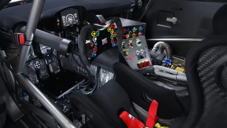 Fanatec et Nissan s’associent : des volants officiels en préparation